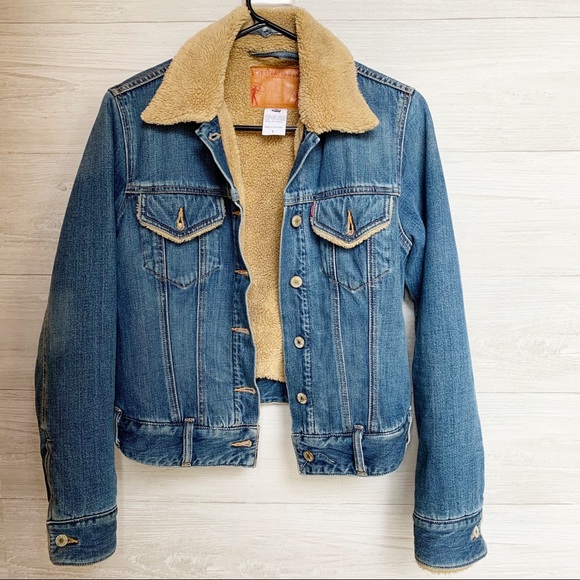 Levi's Jackets & Blazers - Levi’s Type 3 Sherpa Trucker Denim Jacket